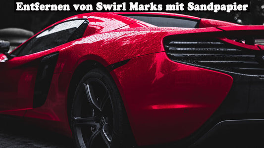 Ein glänzendes rotes Auto mit Bremsspuren