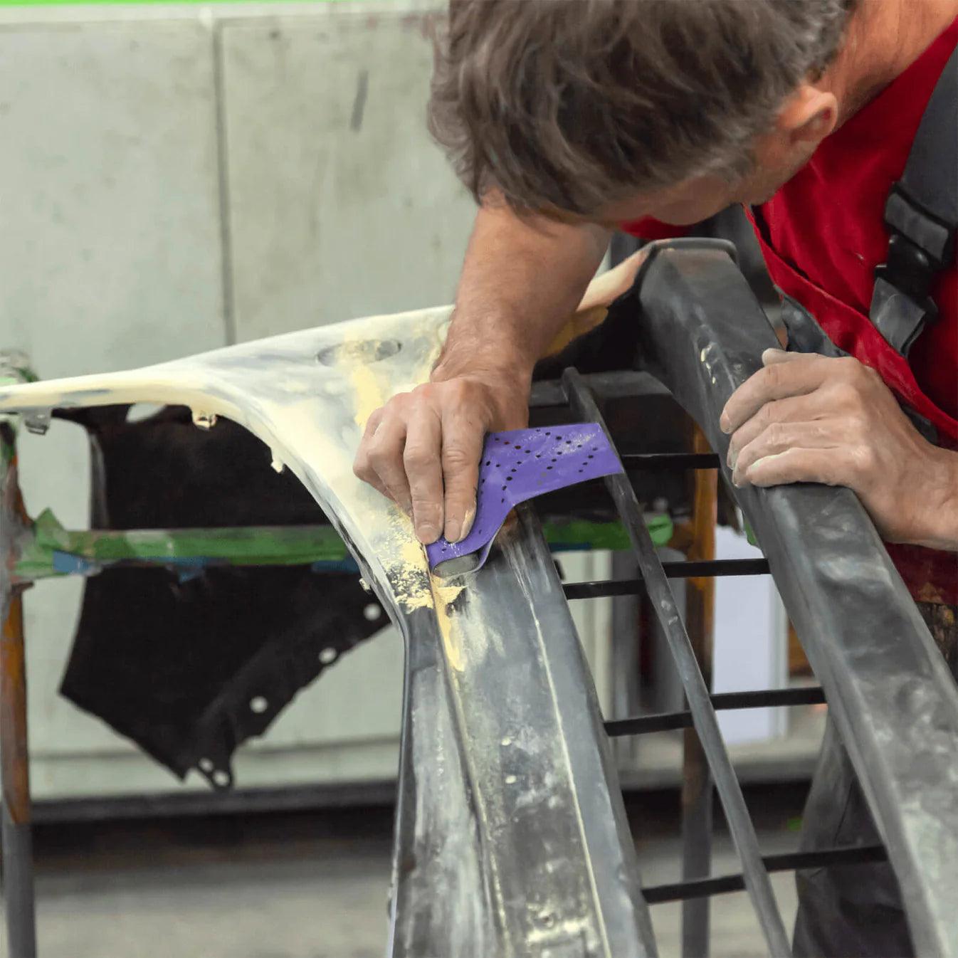 sanding sheet roll can be torn off into sheets of any length for sanding purpose | Schleifblattrolle kann zum Schleifen in Blätter beliebiger Länge abgerissen werden