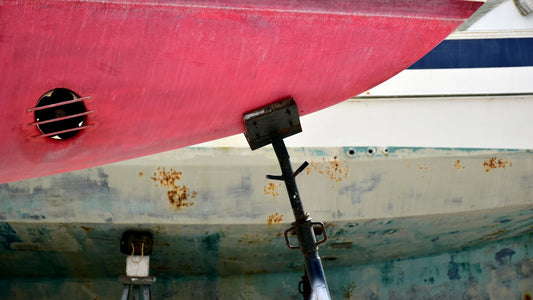 Boat Polishing To Restore Boat To Its Previous Glory